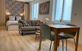 Studio 28m2 3 étoiles avec parking proche gare, Lycée Roosevelt et centre ville